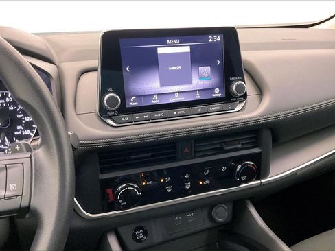 Certified 2025 Nissan Rogue S image 5