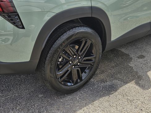New 2026 Chevrolet Trax ACTIV FWD image 8
