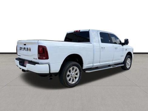 Used 2025 RAM 3500 Laramie AWD/4WD image 5