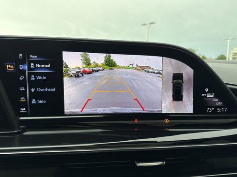 Used 2023 Cadillac Escalade Sport AWD/4WD image 18