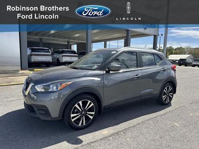 Used 2020 Nissan Kicks SV