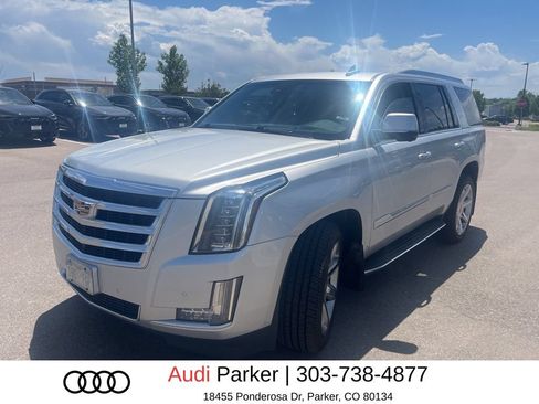 Used 2016 Cadillac Escalade Luxury AWD/4WD image 1