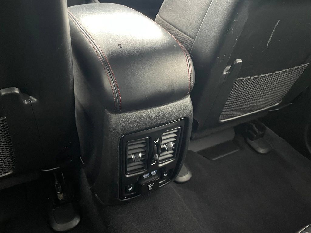 Used 2024 Dodge Durango GT AWD/4WD image 28