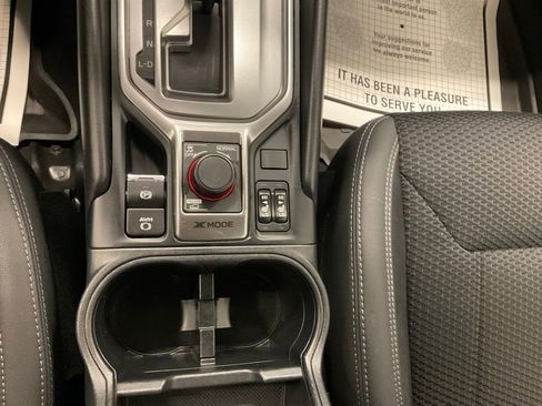 Used 2023 Subaru Forester Premium AWD/4WD image 21