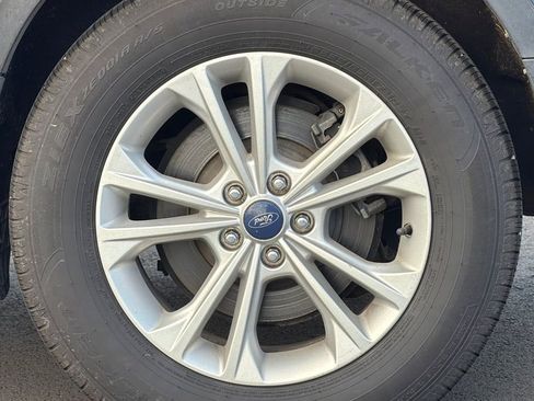 Used 2018 Ford Escape SE image 22