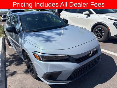 Used 2024 Honda Civic Sport image 2