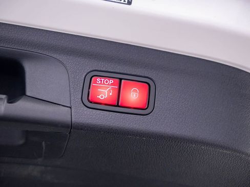 Used 2023 Mercedes-Benz GLE 350 4MATIC image 34