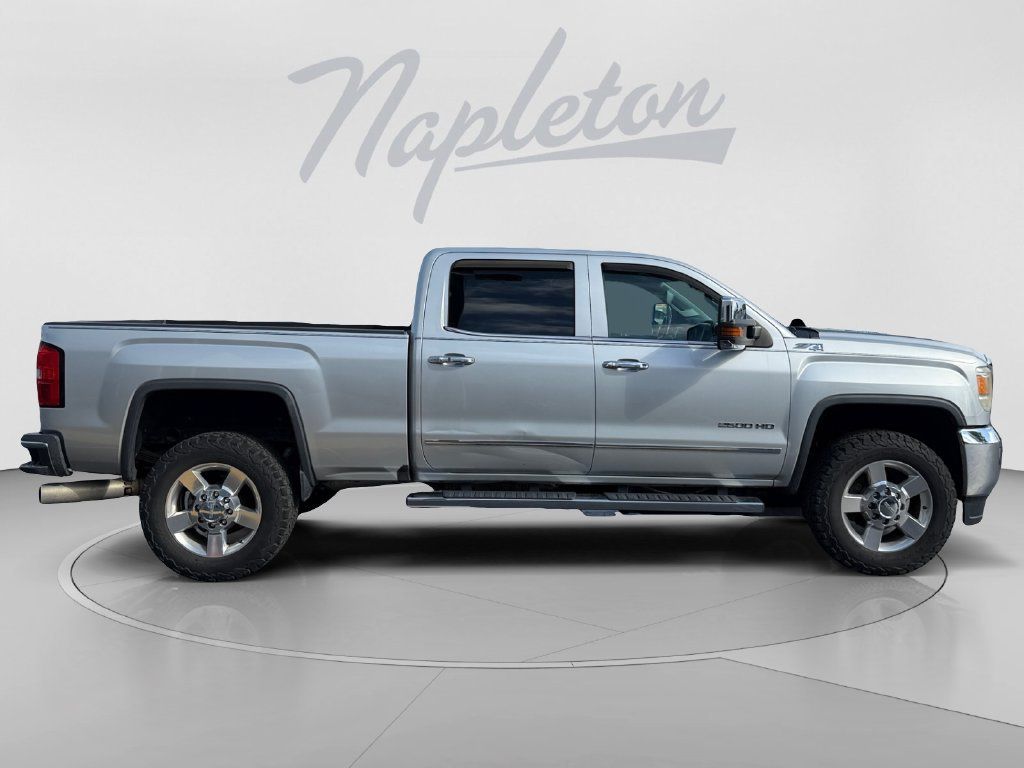 Used 2016 GMC Sierra 2500 SLT w/ Duramax Plus Package AWD/4WD image 7