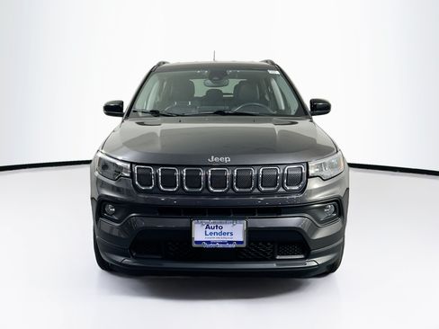 Used 2022 Jeep Compass Latitude w/ Convenience Group AWD/4WD image 2