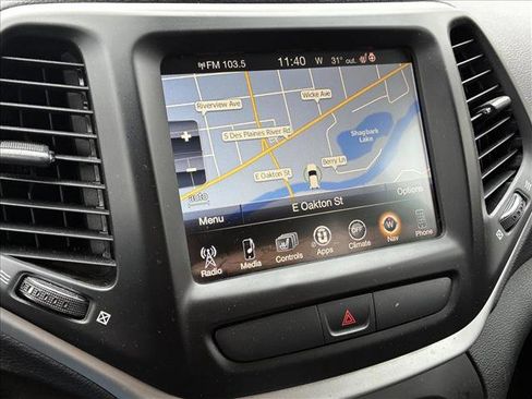 Used 2017 Jeep Cherokee Trailhawk w/ Cold Weather Group image 13