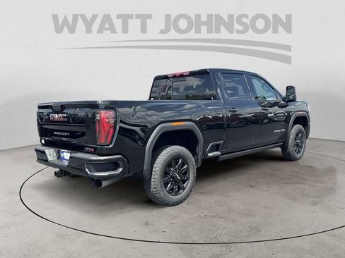 New 2026 GMC Sierra 2500 AT4 w/ AT4 Premium Plus Package AWD/4WD image 5