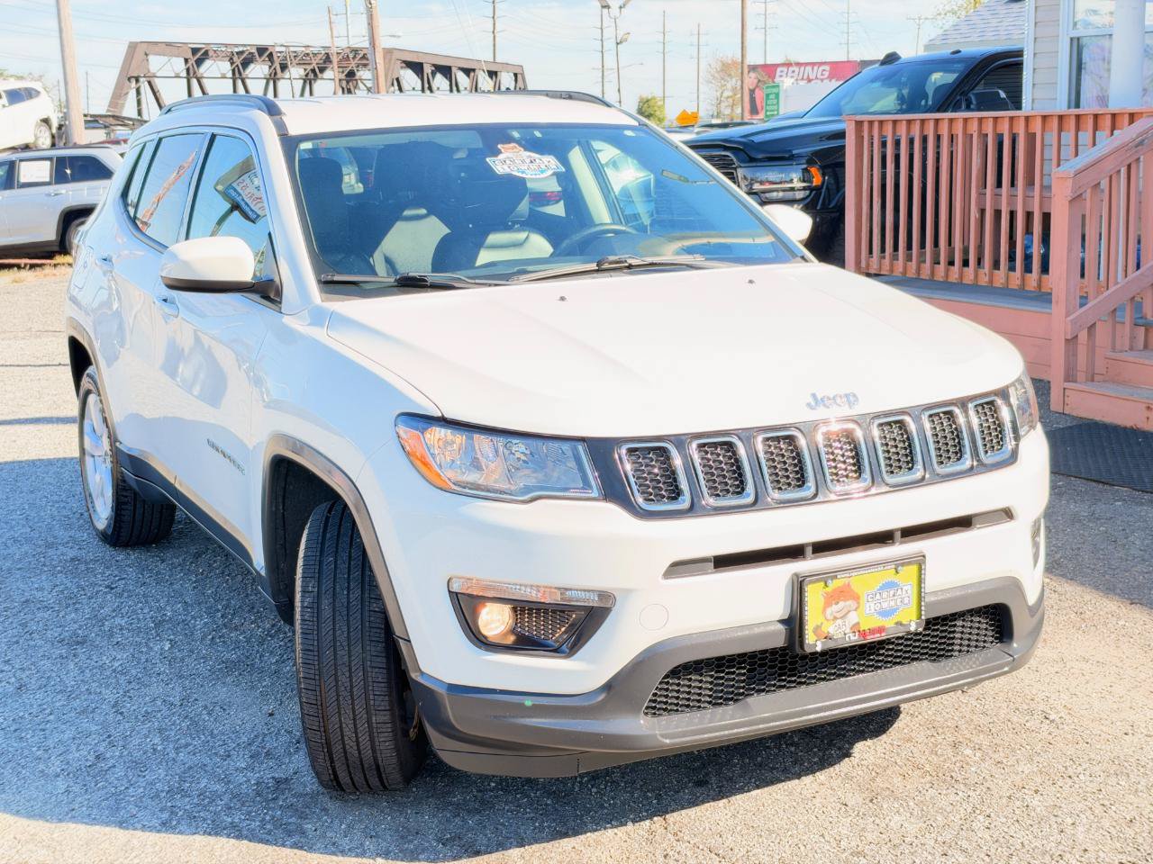 Used 2018 Jeep Compass Latitude w/ Popular Equipment Group AWD/4WD image 91