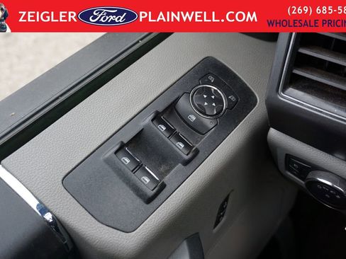 Used 2017 Ford F150 XLT AWD/4WD image 26