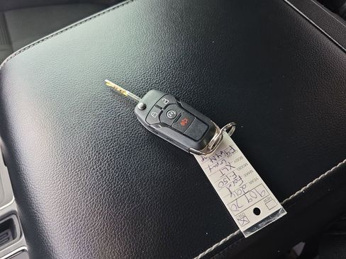 Used 2016 Ford F150 XLT w/ Equipment Group 302A Luxury image 24