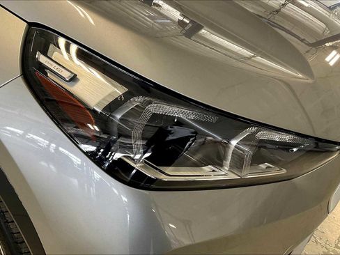 Used 2025 BMW X1 xDrive28i w/ Convenience Package image 13