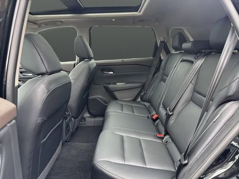 Used 2022 Nissan Rogue SL w/ SL Premium Package image 31