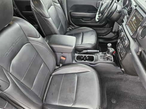 Used 2021 Jeep Gladiator Sport image 19