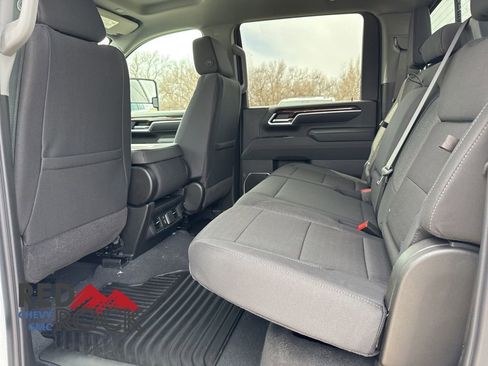 New 2026 GMC Sierra 3500 SLE w/ SLE Value Package AWD/4WD image 12