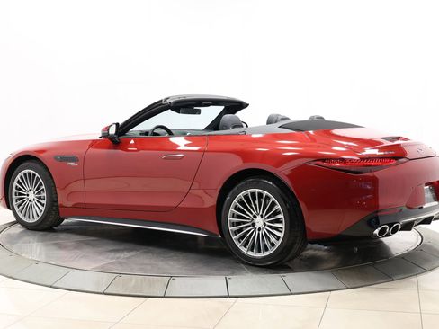 Used 2023 Mercedes-Benz SL 43 AMG w/ Driver Assistance Package image 52