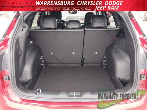 New 2026 Jeep Compass Latitude image 32