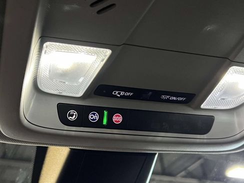 Used 2021 Chevrolet Blazer LT FWD image 25