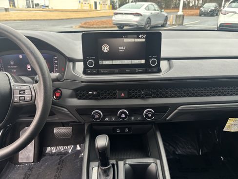 Used 2025 Honda Accord LX image 25