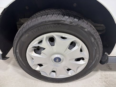 Used 2018 Ford Transit Connect XLT image 12