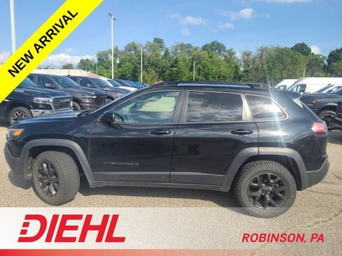 Used 2020 Jeep Cherokee Latitude AWD/4WD image 7