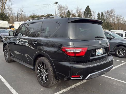 Used 2022 Nissan Armada Platinum w/ Captain's Chairs Package image 2