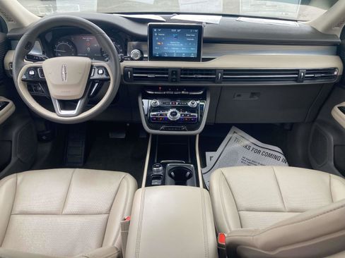 Certified 2022 Lincoln Corsair Standard w/ Equipment Group 101A image 18