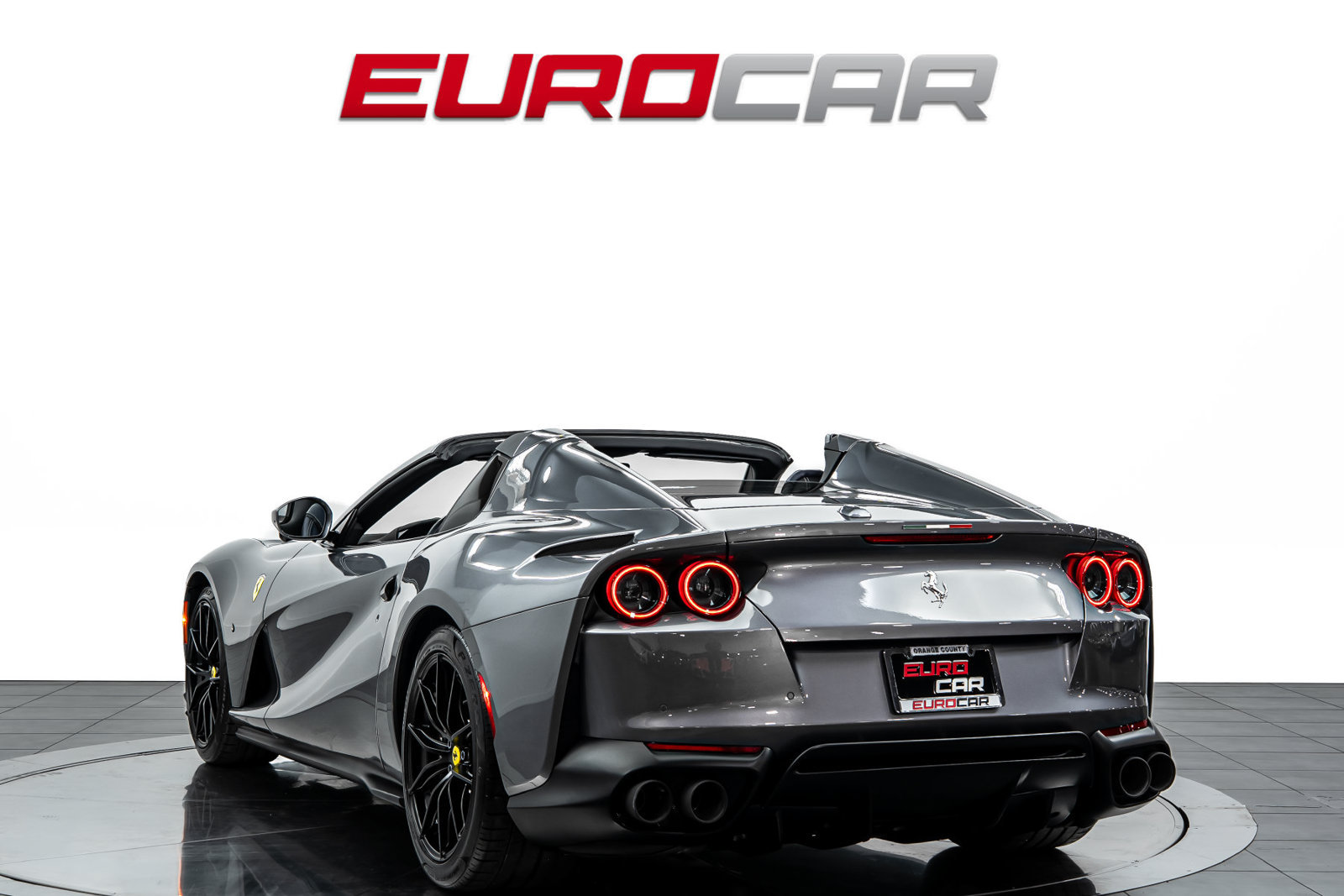 Used 2022 Ferrari 812 GTS RWD image 4