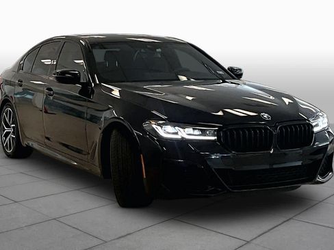 Used 2023 BMW 540i w/ M Sport Package RWD image 2