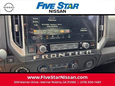Used 2025 Nissan Frontier SV w/ Tow Package AWD/4WD image 19