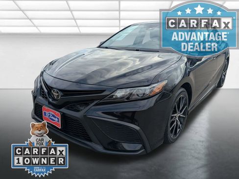 Used 2024 Toyota Camry SE FWD image 23