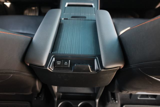 Used 2023 Toyota Sienna XSE FWD image 52