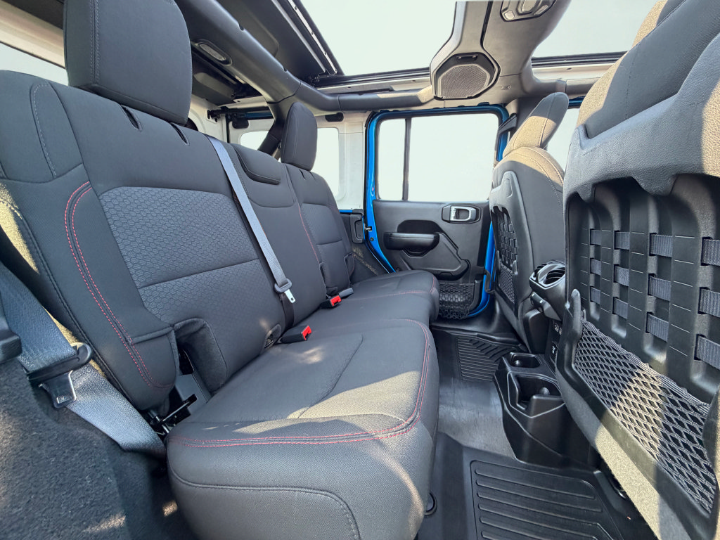 Used 2021 Jeep Wrangler Unlimited Rubicon AWD/4WD image 41
