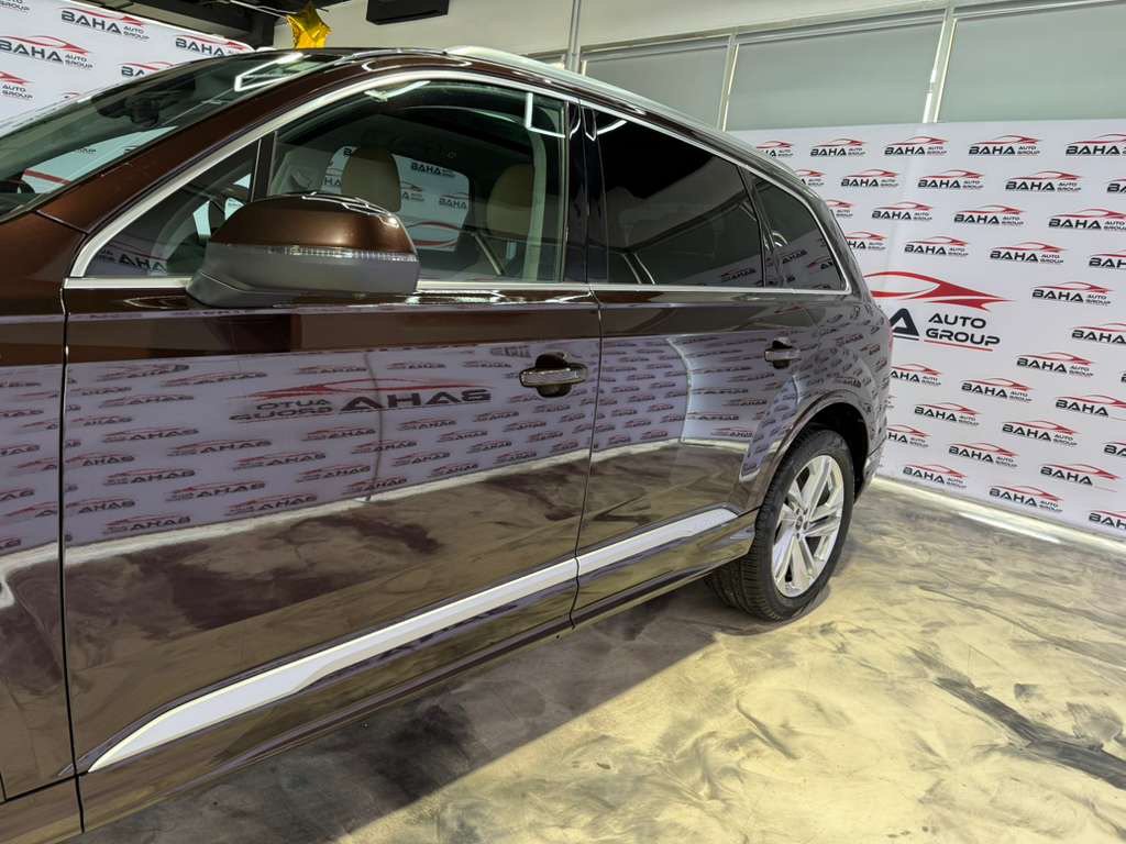 Used 2022 Audi Q7 3.0T Premium Plus AWD/4WD image 5
