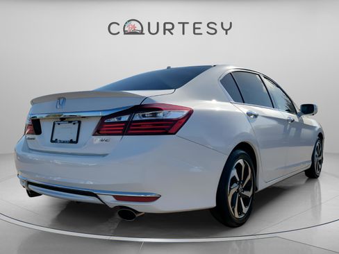 Used 2016 Honda Accord EX-L image 6