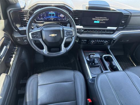 Used 2023 Chevrolet Silverado 1500 LTZ AWD/4WD image 14