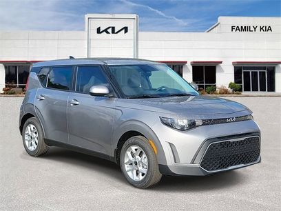 New 2025 Kia Soul LX
