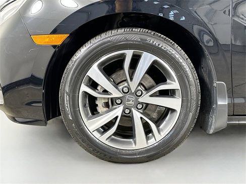 Certified 2023 Honda Odyssey Touring image 14