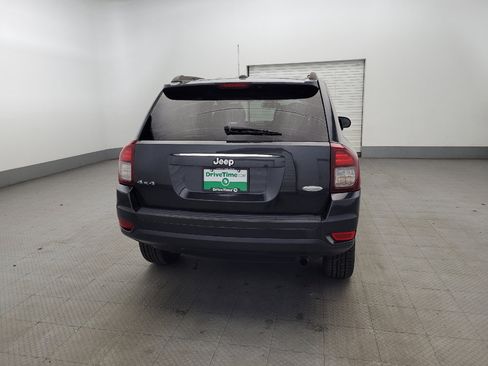 Used 2015 Jeep Compass Latitude image 7