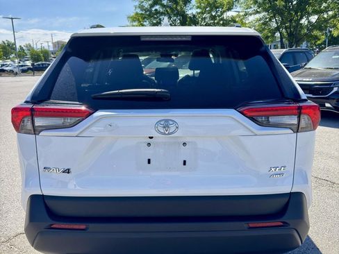 Used 2024 Toyota RAV4 XLE w/ Convenience Package AWD/4WD image 4