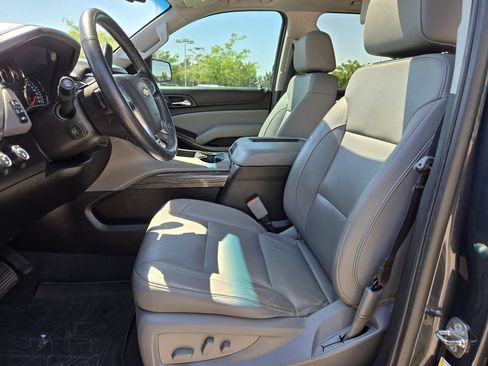 Used 2019 Chevrolet Tahoe LT AWD/4WD image 4