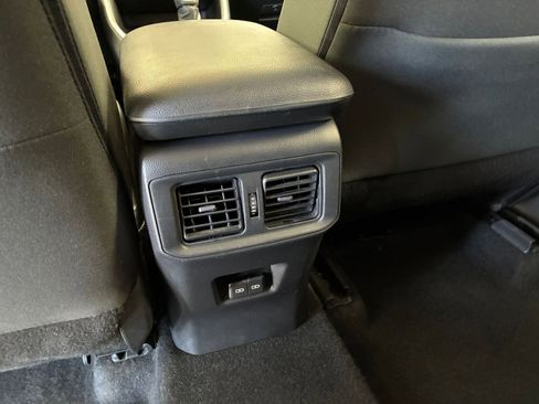 Used 2025 Toyota RAV4 XLE w/ Convenience Package image 24