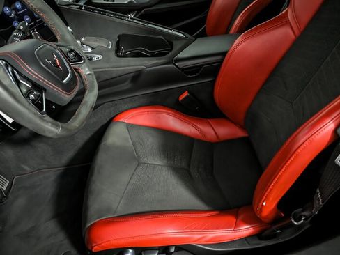 Used 2020 Chevrolet Corvette Stingray Premium Cpe w/ 3LT Preferred Equipment Group image 21