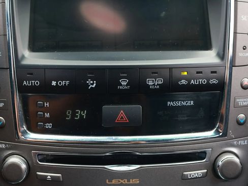 Used 2012 Lexus IS 350 w/ F-Sport Pkg RWD image 31