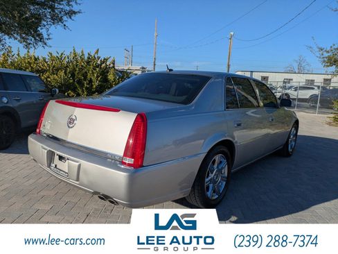 Used 2006 Cadillac DTS w/1SB image 3