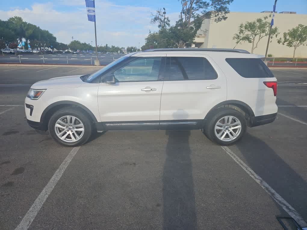 Used 2019 Ford Explorer XLT w/ Equipment Group 201A AWD/4WD image 4