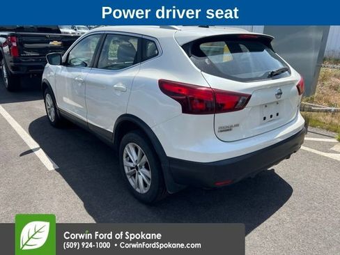 Used 2019 Nissan Rogue Sport SV FWD image 4